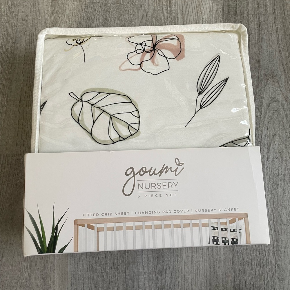 Goumi nursery 3 piece crib bedding